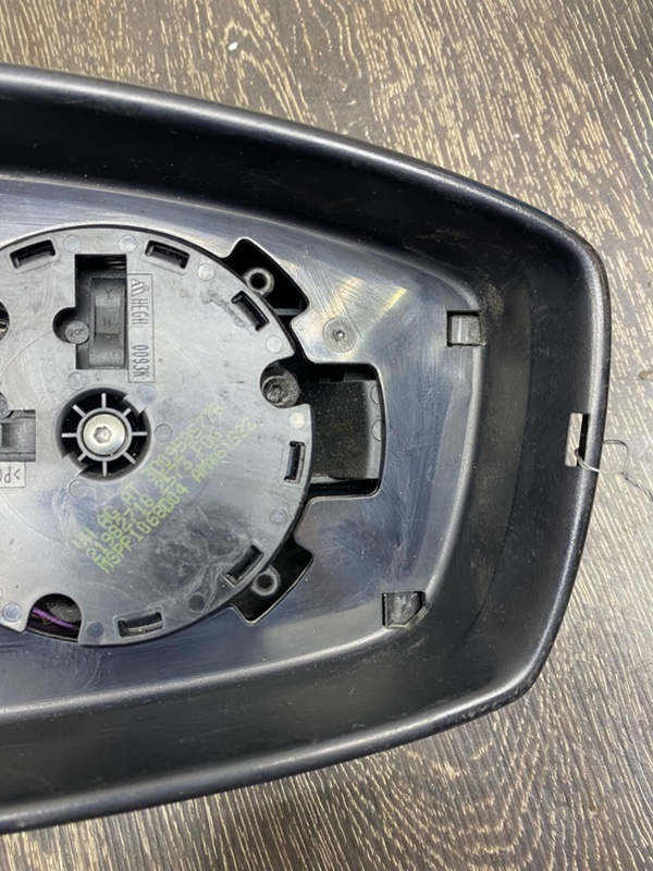 Зеркало правое JETTA USA 10-17