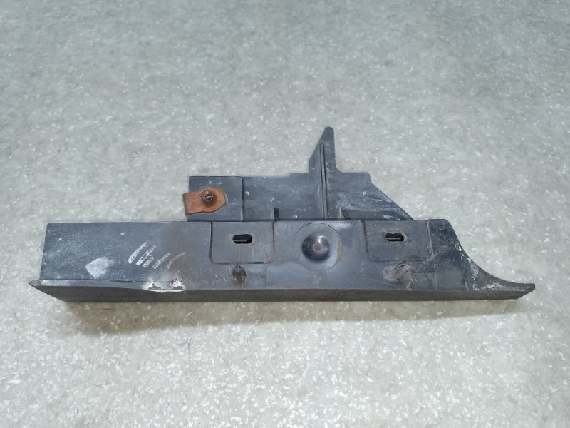 Кронштейн кузова левый H3 05-10 2006 L52 3.5 L Кронштейн кузова левый H3 05-10 2006 L52 3.5 L