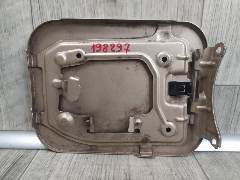 Лючок топливного бака SIENNA 11-16 2012 GSL30 3.5 2GR-FE