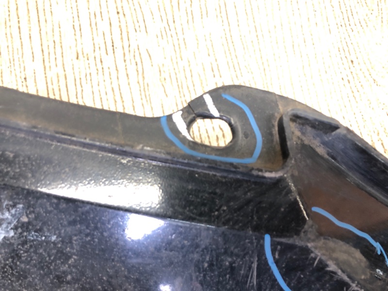 Бампер передний TUNDRA 07-13 Бампер передний TUNDRA 07-13