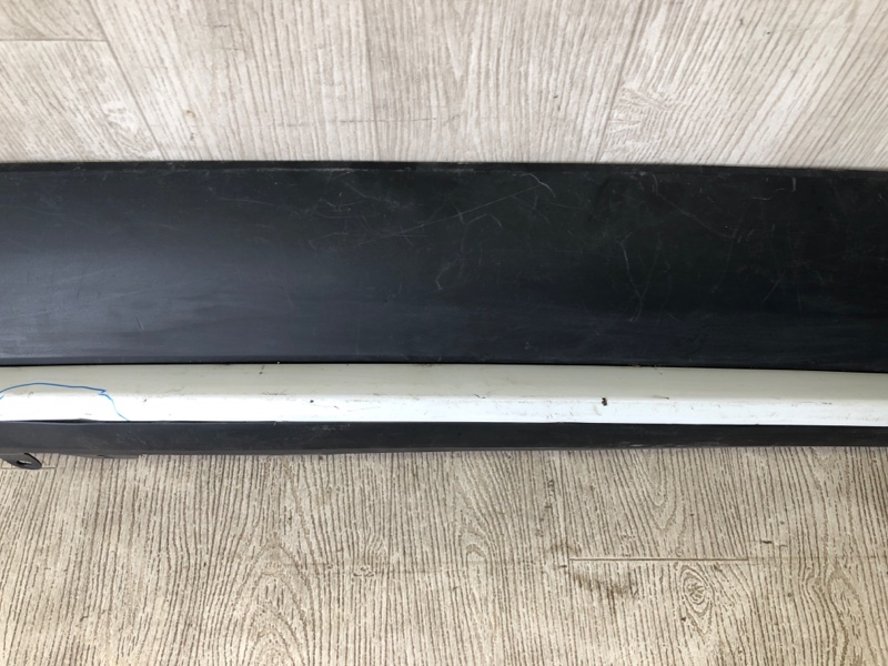 Накладка бампера задняя TOYOTA COROLLA 18-