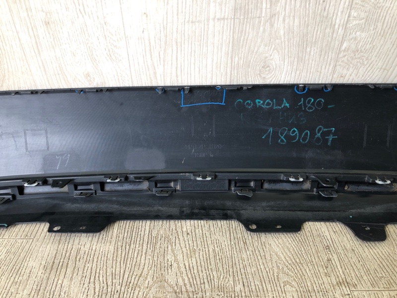 Накладка бампера задняя COROLLA 18-