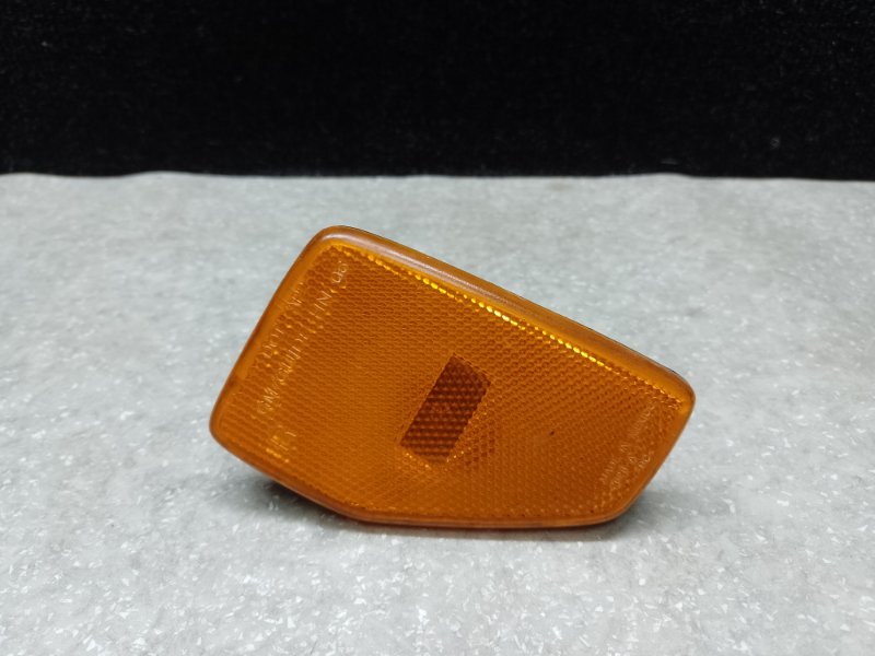 Повторитель поворота в крыло передний правый HUMMER H3 05-10 2006 L52 3.5 L 15873639 Б/У