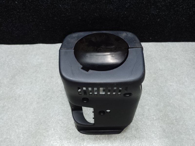 Кожух рулевой колонки H3 05-10 2006 L52 3.5 L Кожух рулевой колонки H3 05-10 2006 L52 3.5 L