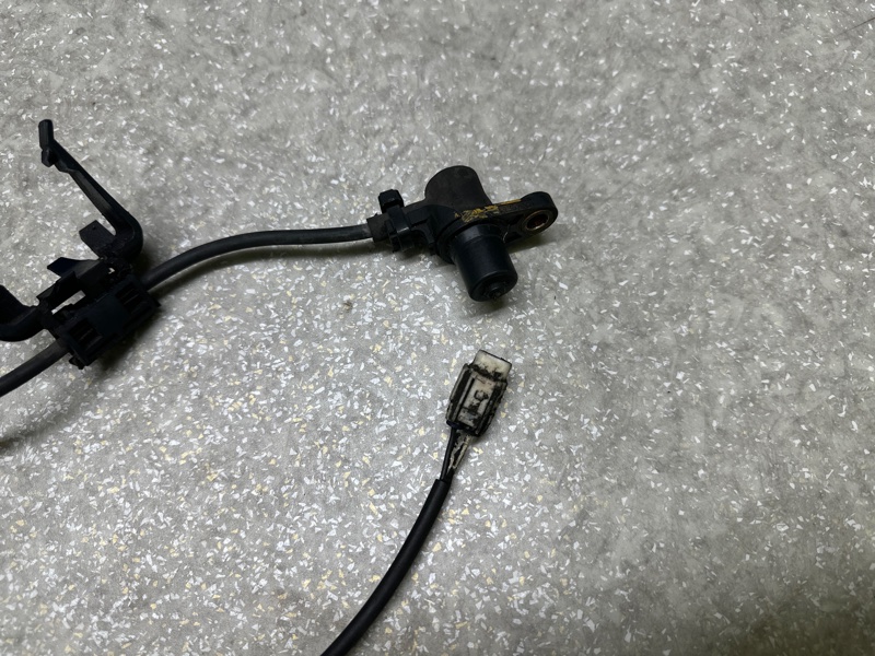 Датчик ABS передний правый TOYOTA CAMRY 30 02-06 2.4 2AZFE Датчик ABS передний правый TOYOTA CAMRY 30 02-06 2.4 2AZFE