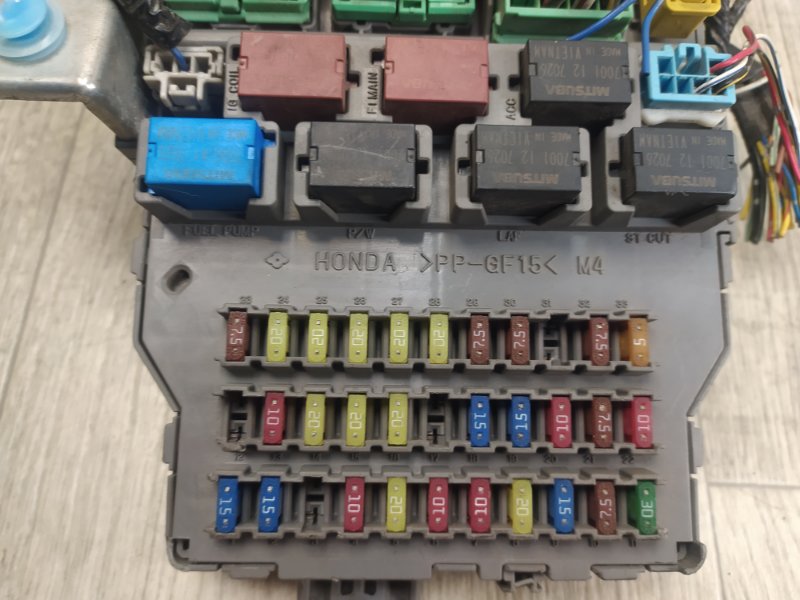 Блок предохранителей салон ACCORD CL7 / TSX 03-08 2.0 K20A Блок предохранителей салон ACCORD CL7 / TSX 03-08 2.0 K20A