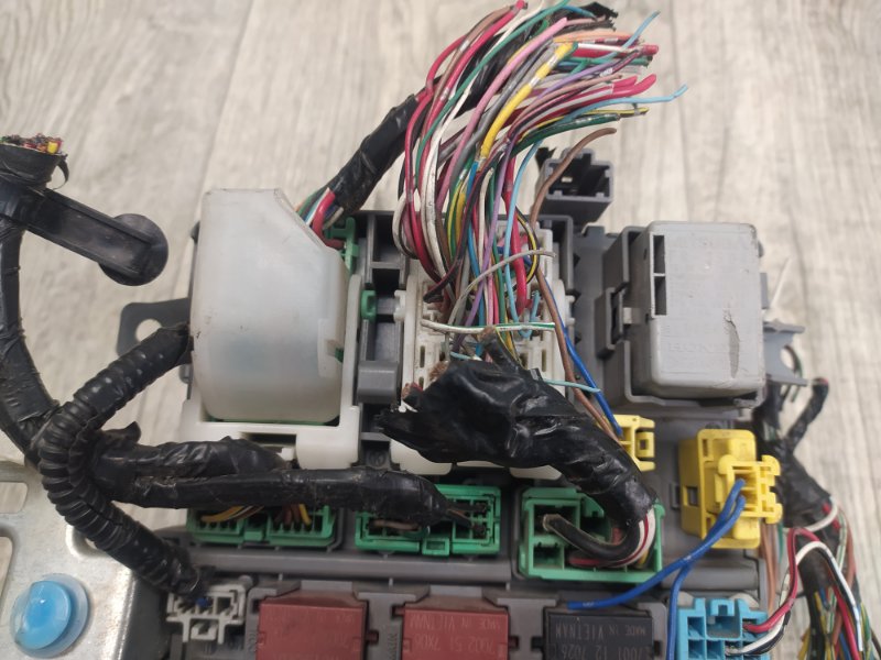 Блок предохранителей салон ACCORD CL7 / TSX 03-08 2.0 K20A Блок предохранителей салон ACCORD CL7 / TSX 03-08 2.0 K20A