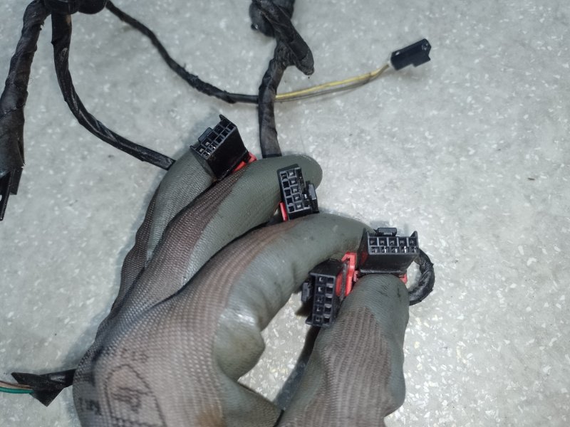 Электропроводка HUMMER H3 05-10 L52 3.5 L Электропроводка HUMMER H3 05-10 L52 3.5 L