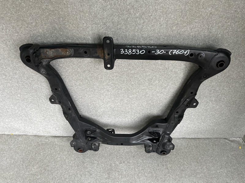 Балка передней подвески CAMRY 30 02-06 2005 2.4 2AZFE