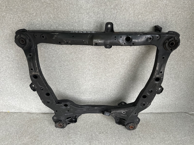 Балка передней подвески CAMRY 30 02-06 2005 2.4 2AZFE