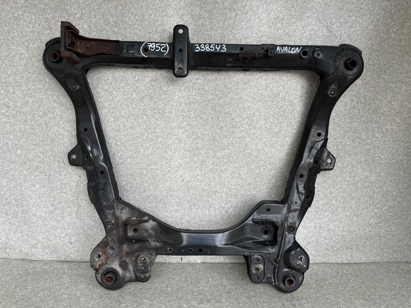 Балка передней подвески TOYOTA AVALON 05-12 2007 3.5 2GR-FE 51100-06050 Б/У