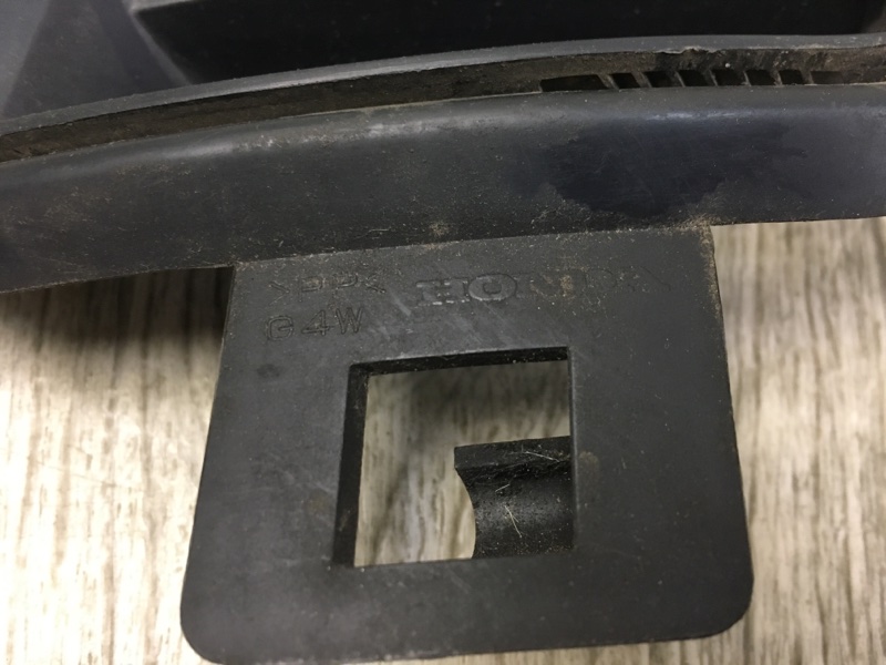 Заглушка ПТФ левая HONDA ACCORD CL7 / TSX 03-08