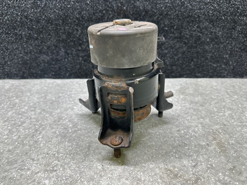 Подушка двигателя передняя TOYOTA AVALON 05-12 3.5 2GR-FE Подушка двигателя передняя TOYOTA AVALON 05-12 3.5 2GR-FE
