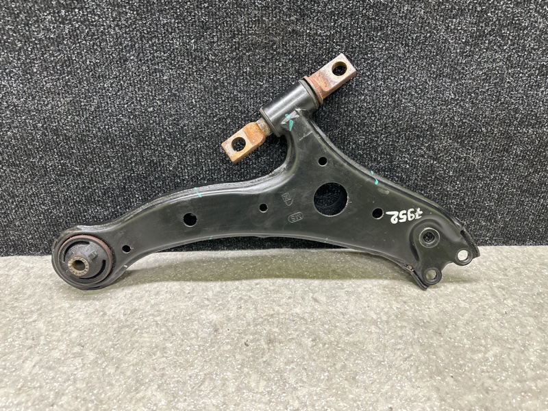 Рычаг передней подвески нижний левый AVALON 05-12 2007 3.5 2GR-FE Рычаг передней подвески нижний левый AVALON 05-12 2007 3.5 2GR-FE