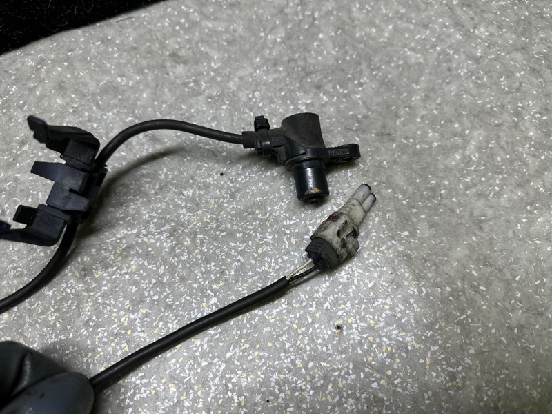 Датчик ABS передний правый TOYOTA AVALON 05-12 3.5 2GR-FE Датчик ABS передний правый TOYOTA AVALON 05-12 3.5 2GR-FE