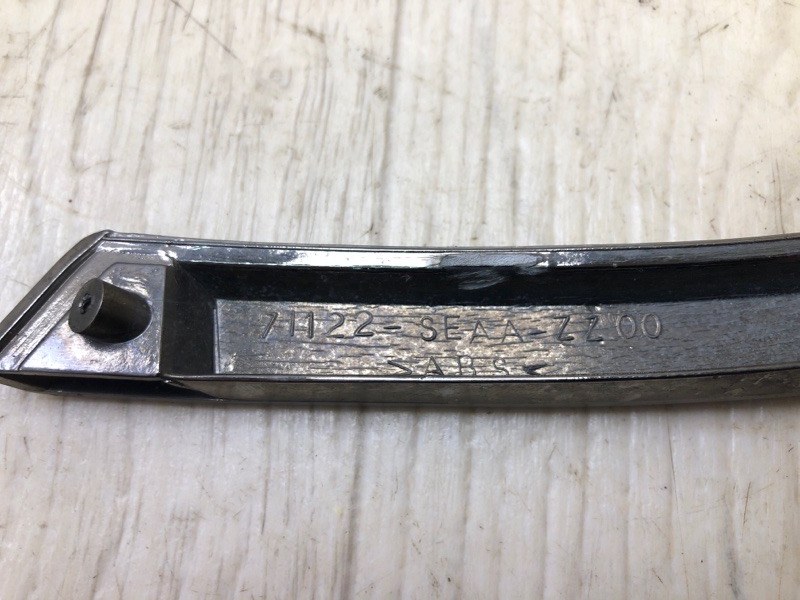 Накладка (молдинг) решетки радиатора ACCORD CL7 / TSX 03-08