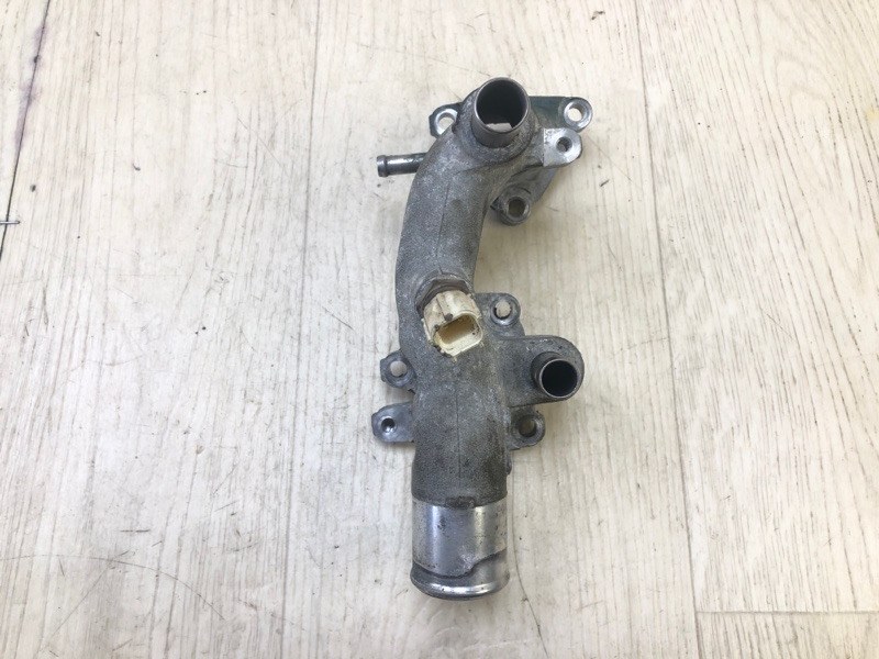 Корпус термостата TOYOTA VENZA 09-16 3.5 2GR-FE Корпус термостата TOYOTA VENZA 09-16 3.5 2GR-FE