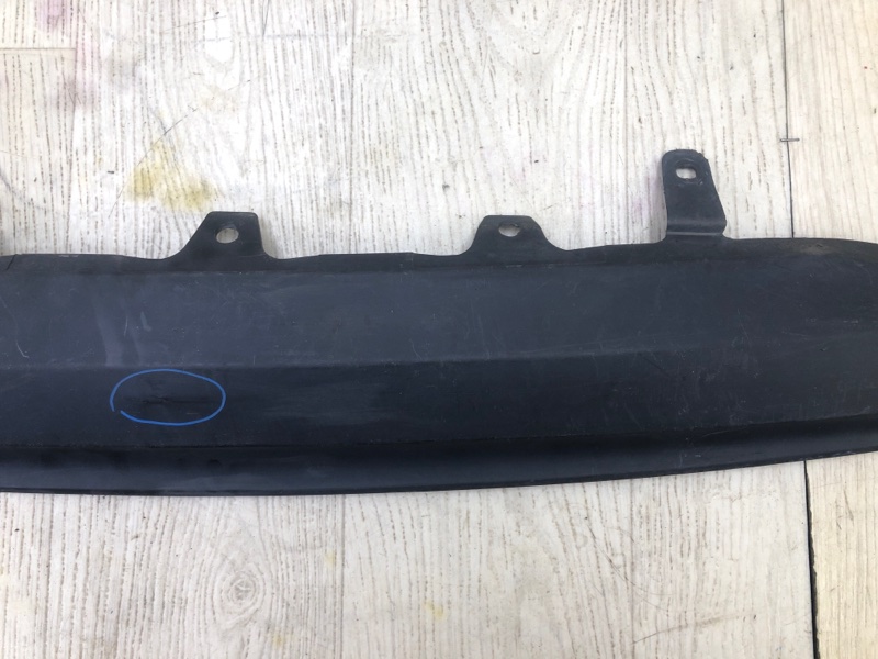 Накладка бампера CAMRY 50 12-15