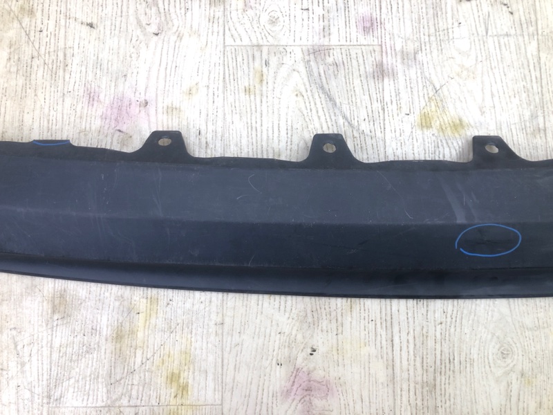 Накладка бампера CAMRY 50 12-15