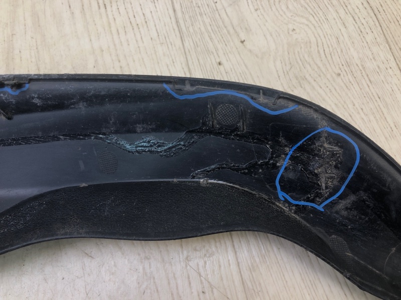 Накладка бампера CAMRY 50 12-15