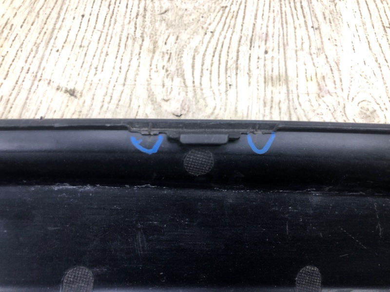 Накладка бампера CAMRY 50 12-15