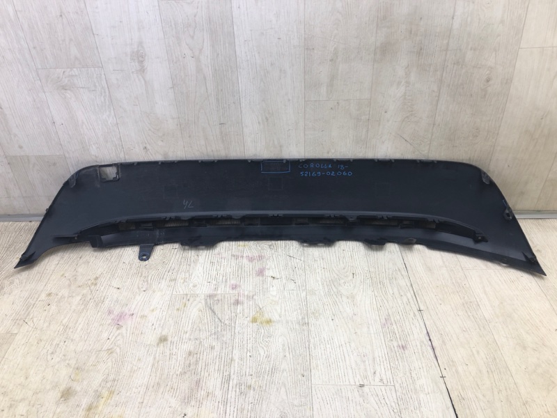 Накладка бампера задняя COROLLA 18-