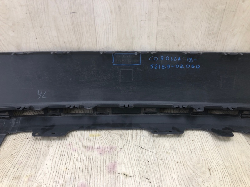 Накладка бампера задняя COROLLA 18-