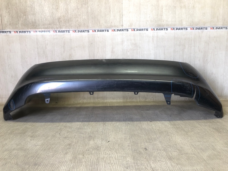 Бампер задний AURIS 06-12