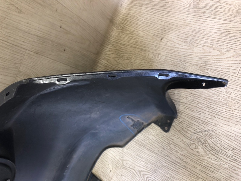 Бампер задний AURIS 06-12