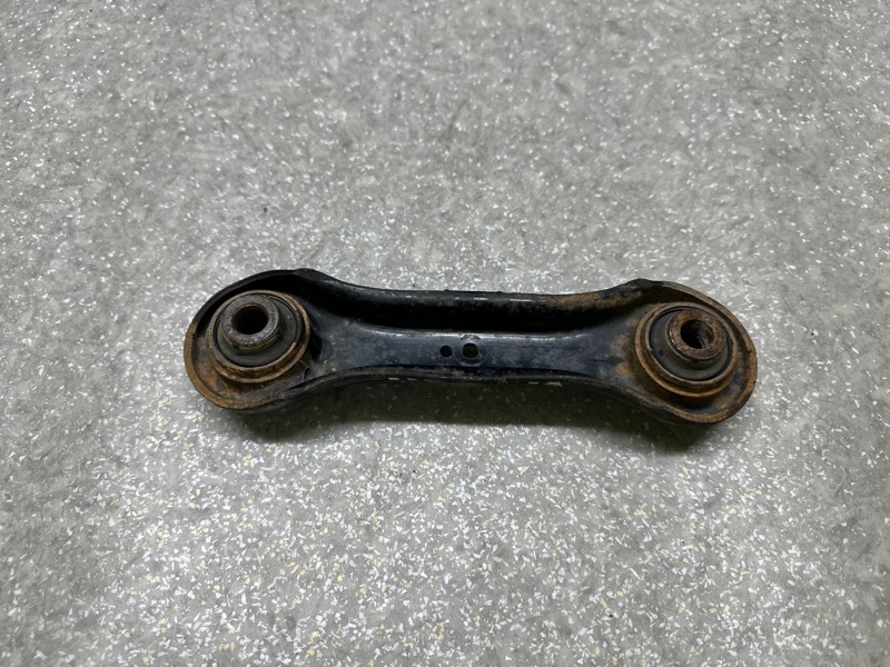 Рычаг задней подвески поперечный нижний передний правый OUTLANDER XL 05-13