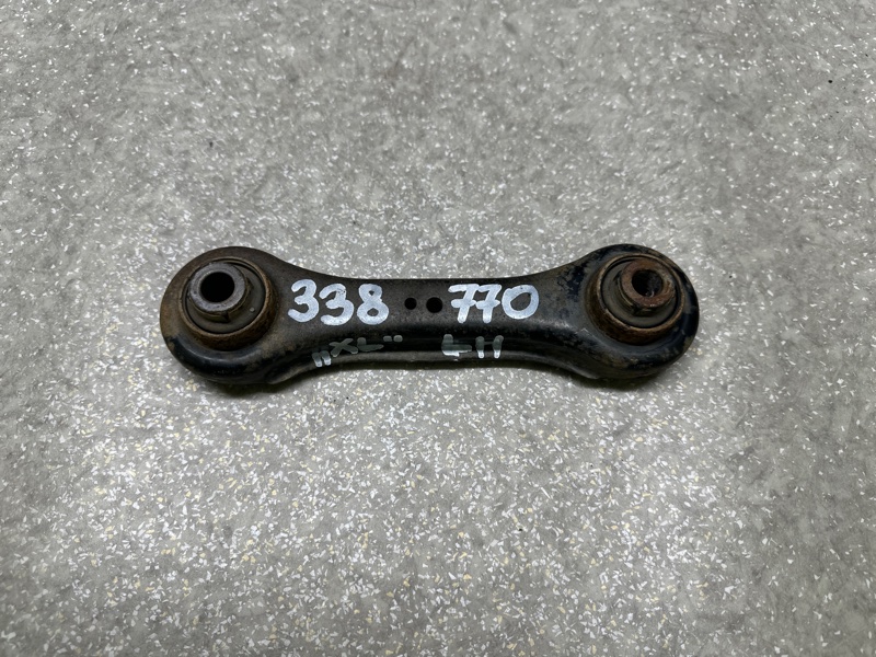 Рычаг задней подвески поперечный нижний передний левый MITSUBISHI OUTLANDER XL 05-13 4117A007 Б/У