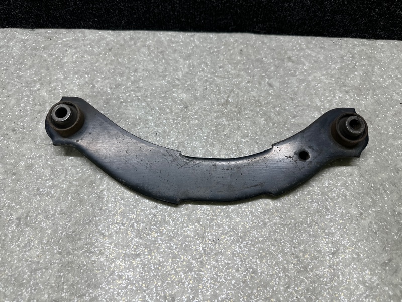 Рычаг задней подвески поперечный верхний задний правый MITSUBISHI OUTLANDER XL 05-13