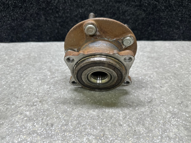 Ступица задняя MITSUBISHI OUTLANDER XL 05-13