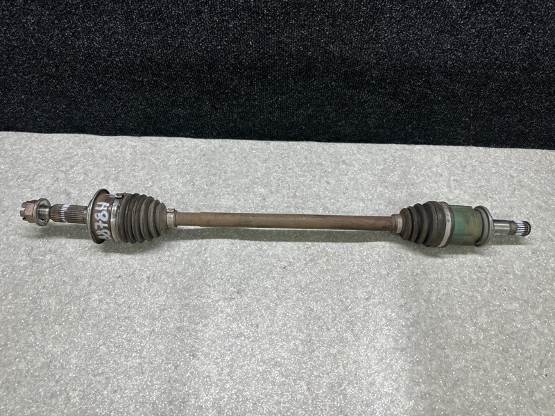 Запчасть привод задний левый MITSUBISHI OUTLANDER XL 05-13 3715A031 Б/У Привод задний левый MITSUBISHI OUTLANDER XL 05-13 3715A031 Б/У