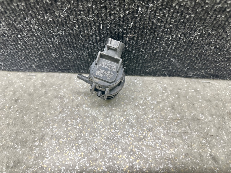 Насос омывателя стекла PRIUS - 30 09-17