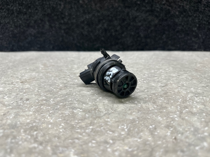 Насос омывателя стекла TOYOTA PRIUS - 30 09-17