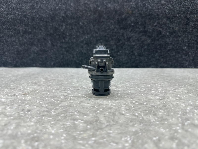 Насос омывателя стекла TOYOTA PRIUS - 30 09-17 85330-60160 Б/У