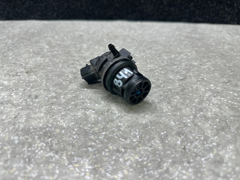 Насос омывателя стекла TOYOTA PRIUS - 30 09-17