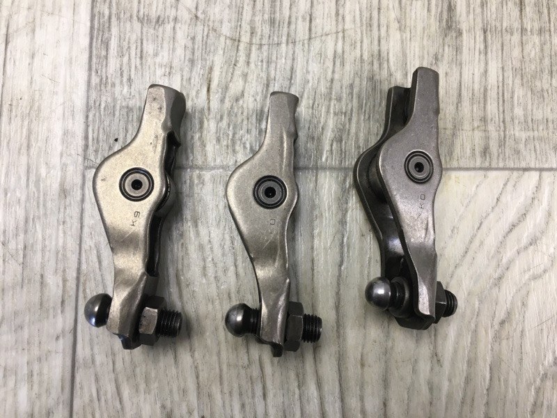 Рокер выпускного клапана L200 06-14 2.5 4D56U Рокер выпускного клапана L200 06-14 2.5 4D56U