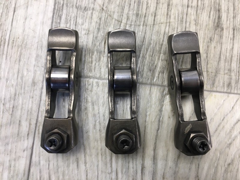 Рокер выпускного клапана MITSUBISHI L200 06-14 2.5 4D56U Рокер выпускного клапана MITSUBISHI L200 06-14 2.5 4D56U