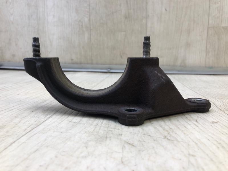 Кронштейн промежуточного вала FOCUS 10-18 2013 Седан 2.0