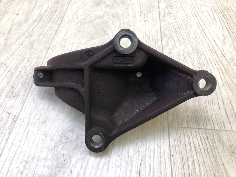 Кронштейн промежуточного вала FOCUS 10-18 2013 Седан 2.0