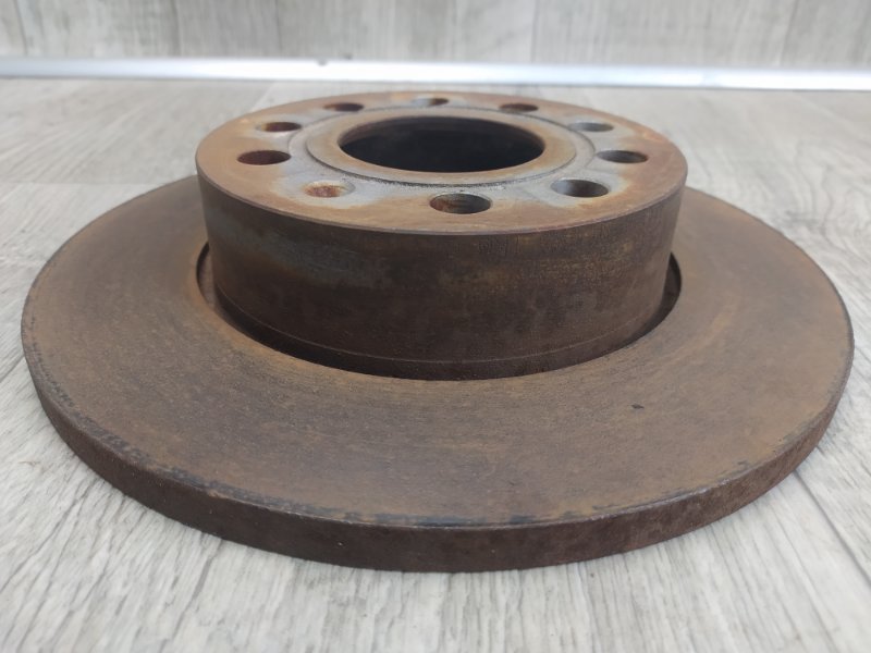 Тормозной диск задний VOLKSWAGEN JETTA 05-10 Седан 2.5