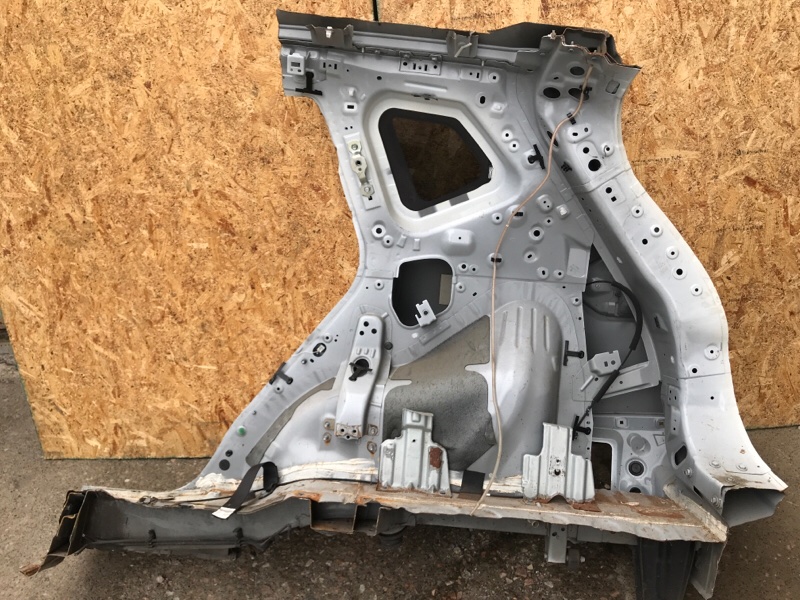 Четверть кузова задняя правый X-TRAIL/ROGUE T32 13-20 2016 2.5 QR25DE