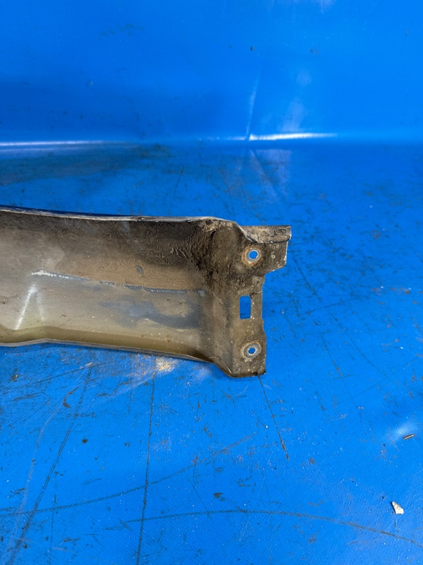 Крыло переднее левое GRAND CARAVAN 08- 2014 3.6 ERB Крыло переднее левое GRAND CARAVAN 08- 2014 3.6 ERB