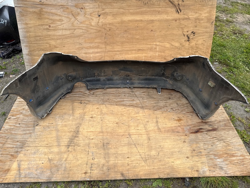 Бампер задний COROLLA 150 06-13