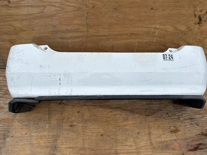 Запчасть бампер задний TOYOTA PRIUS - 20 03-11 5215947903 Б/У Бампер задний TOYOTA PRIUS - 20 03-11 5215947903 Б/У