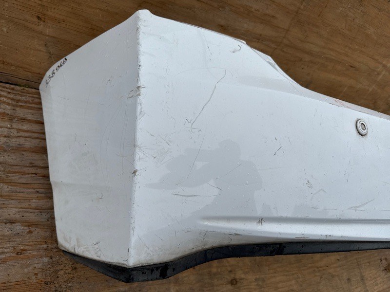 Бампер задний PRIUS - 30 09-17