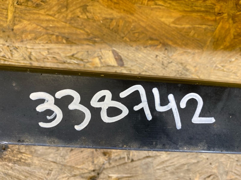 Усилитель переднего бампера LS500 18-