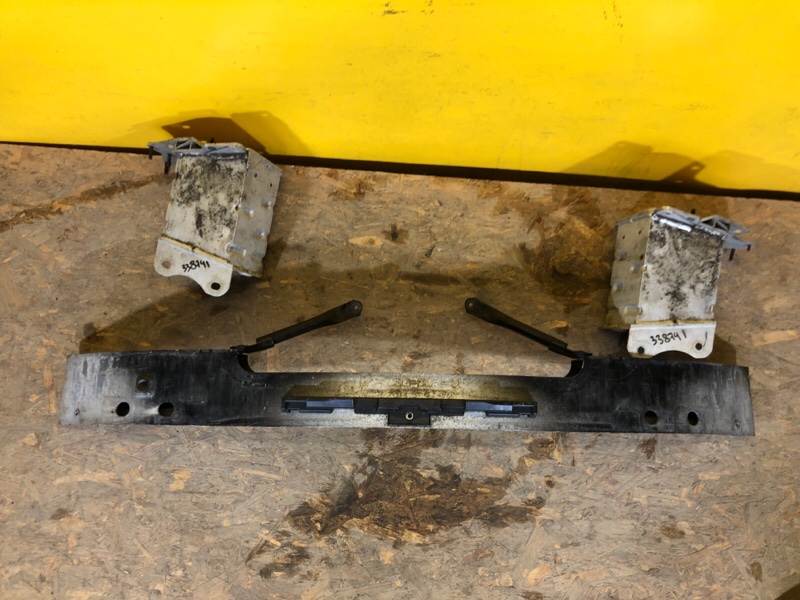 Усилитель переднего бампера LS500 18-